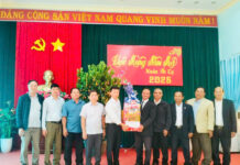 Kon Tum: Thăm Và Chúc Tết Các Cơ Quan Chính Quyền Huyện Đăk Glei, Tỉnh Kon Tum