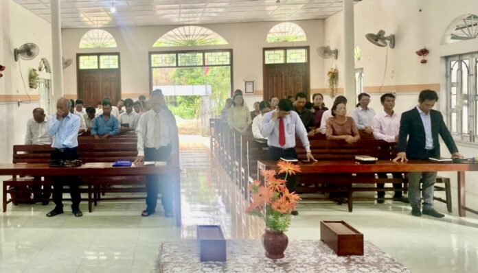 z7012309721511_33407775f79f6d0e3a217cd349c9be1e